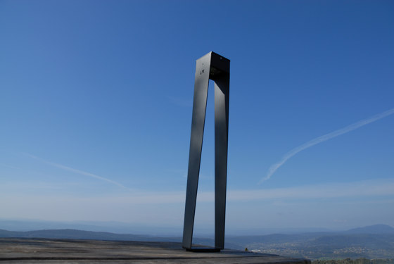 SOLAR pathway light | TEE XL | Outdoor floor-mounted lights | LYX Luminaires