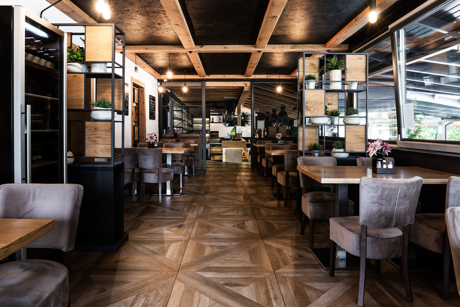 Bolero Restaurant | Manufacturer references | Refin